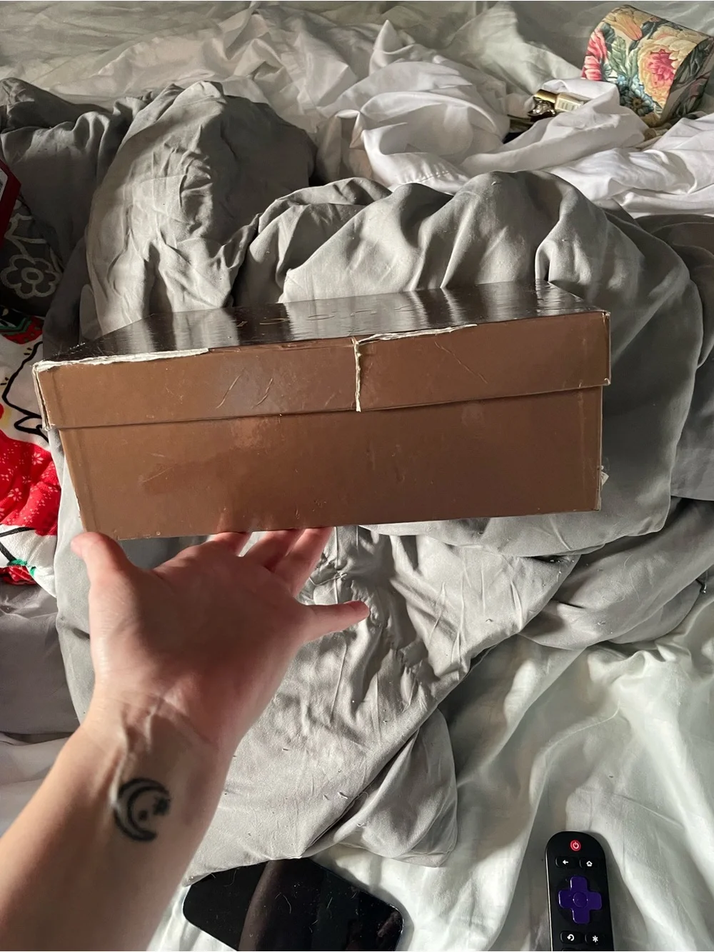 Vintage Y2K Gucci Brown shoe Box with Gold Logo